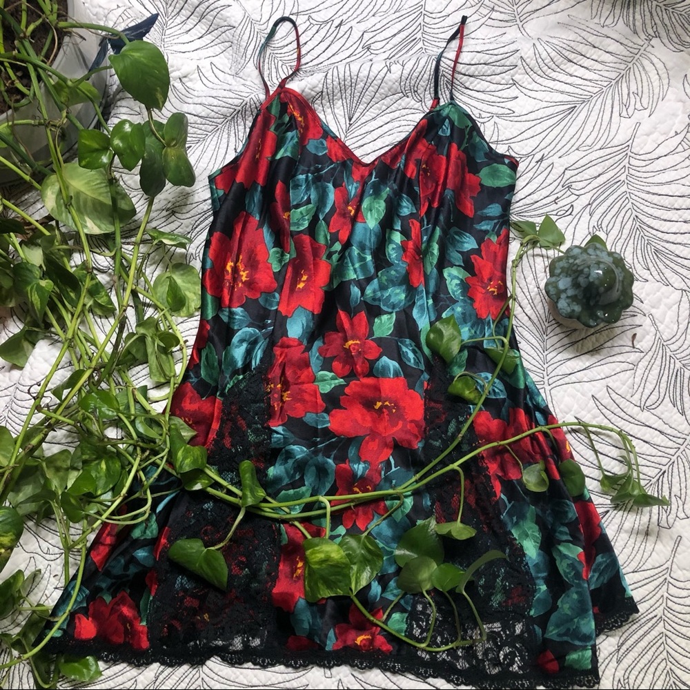 Victoria Secret slip / dress / shirt ??